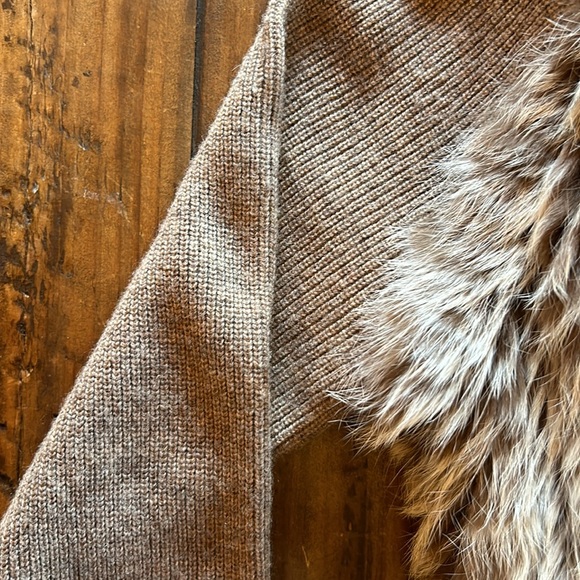 Qi Rabbit fur Sweater - Picture 4 of 6